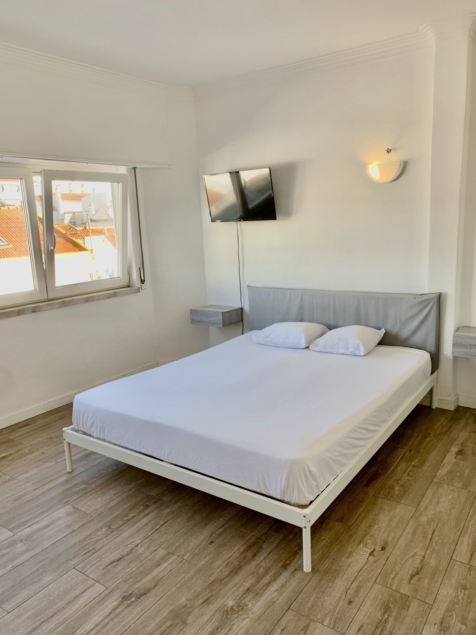 MIRazul — Cama e Smart TV