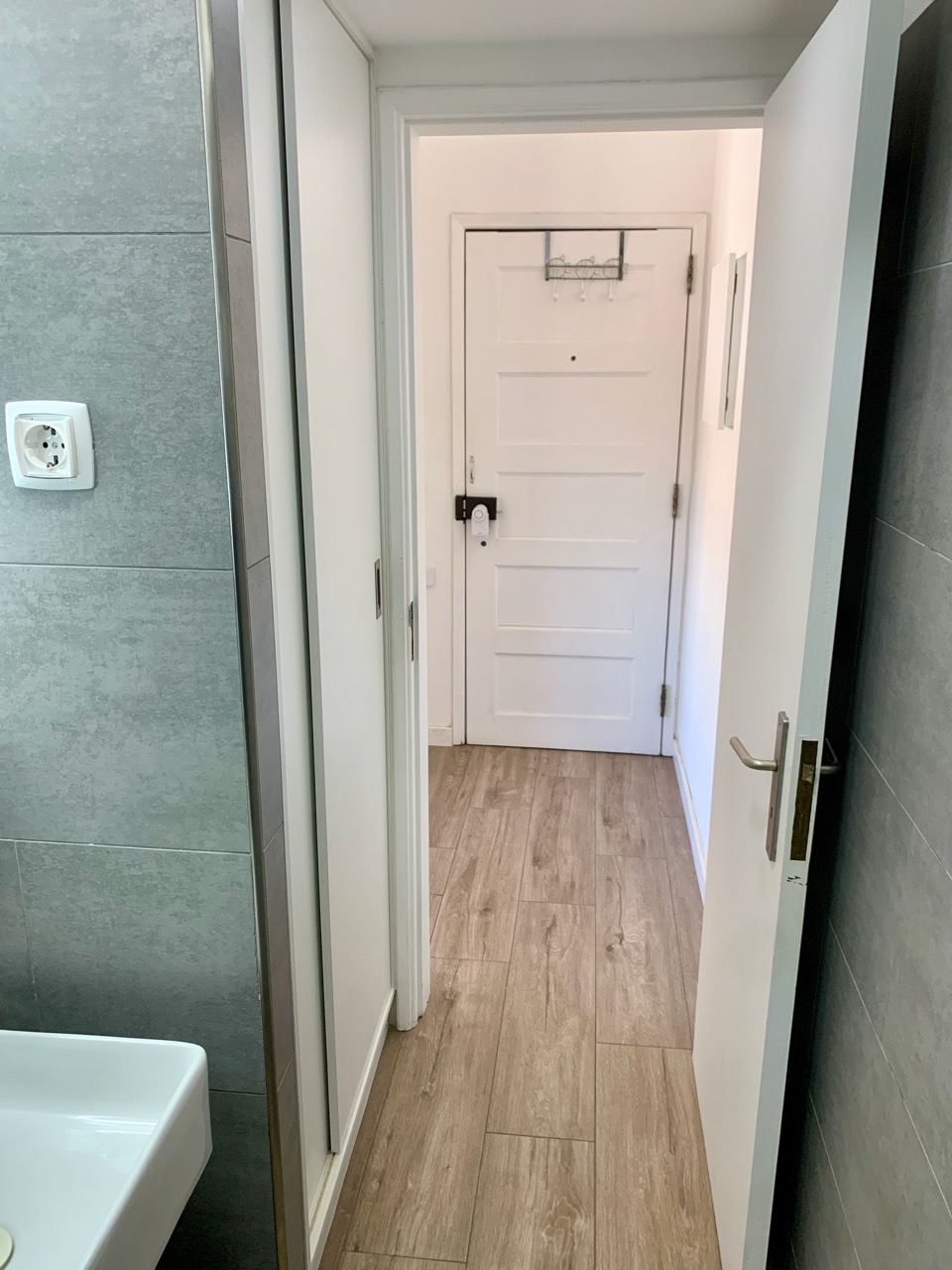 MIRazul — Hall WC e porta de entrada